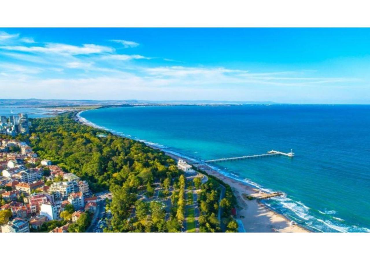 Luxury Apartment On The First Line To The Sea Burgas Ngoại thất bức ảnh
