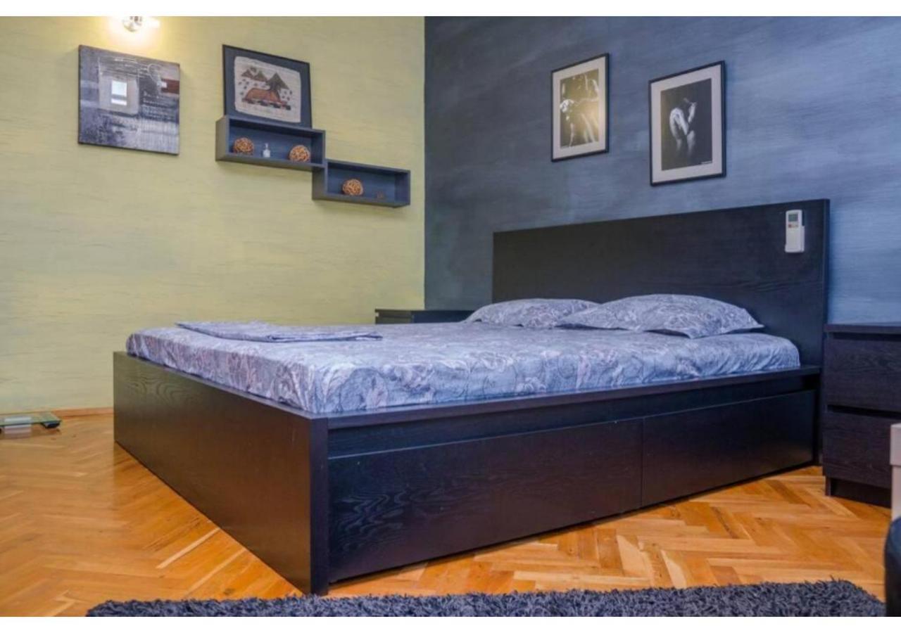 Luxury Apartment On The First Line To The Sea Burgas Ngoại thất bức ảnh