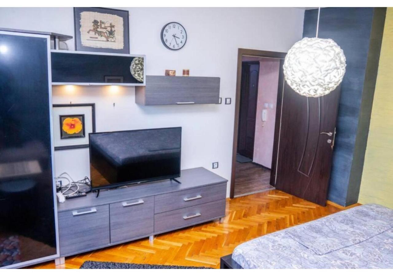Luxury Apartment On The First Line To The Sea Burgas Ngoại thất bức ảnh
